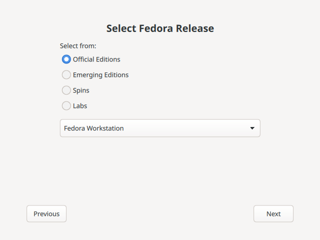 Obrázek obrazovky Fedora Media Writeru s informacemi o distribuci